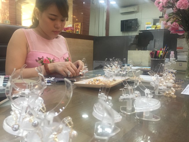 Ra mắt cẩm nang du lịch 'Quận 5 xin chào'