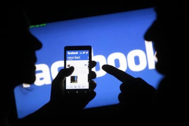 Bị khống chế lên ô tô vì 'nói xấu' trên Facebook
