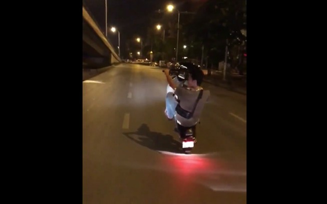 Hãi hùng cách lưu hình ảnh đẹp của nam thanh niên