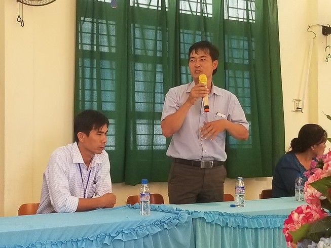 Phụ huynh công khai xin lỗi thầy giáo vụ cái quần
