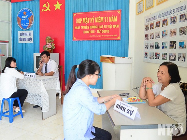 Nhà nghèo có được trợ giúp pháp lý?