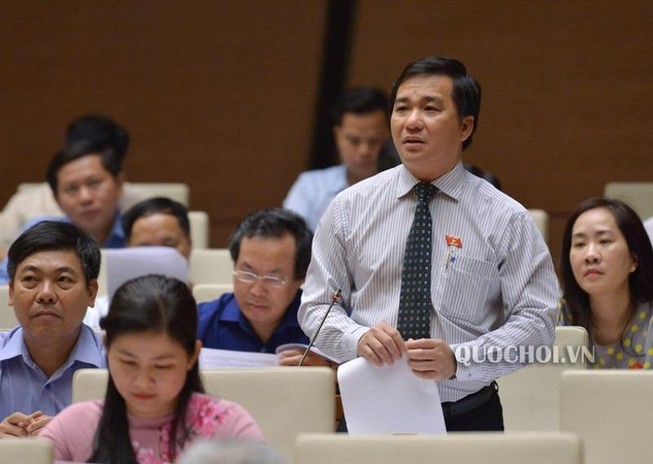 Đại biểu bức xúc vì học sinh bị làm 'chuột bạch'