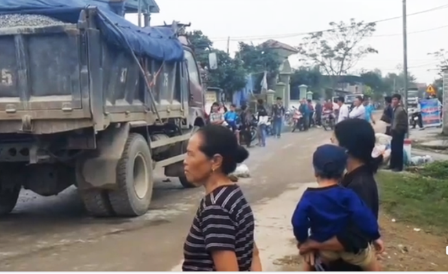 Thương tâm: Bé mầm non bị xe tải cán chết vào giờ ra chơi