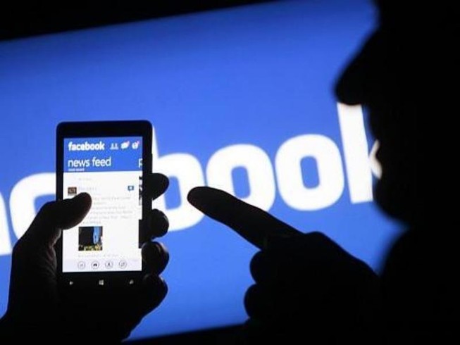 Chém người chửi bạn gái mình trên Facebook