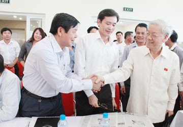 “Cái gì cũng phải tiền, không tiền là không trôi”