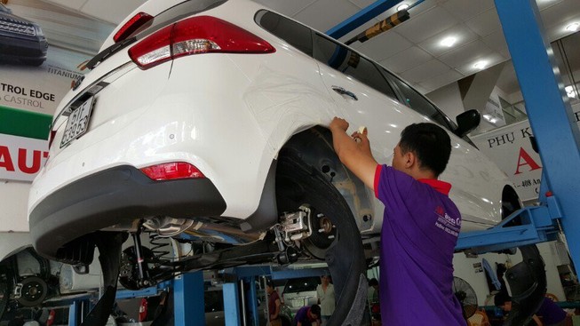 Phủ gầm xe hơi có thực sự cần thiết?