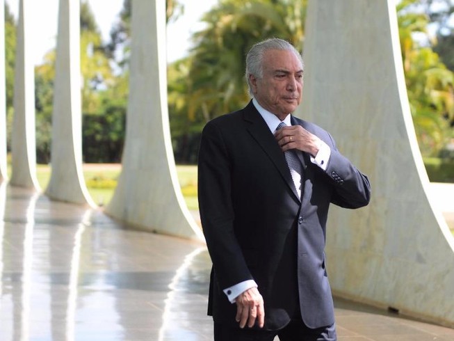 Tổng thống Brazil dọn khỏi dinh thự vì... sợ ma