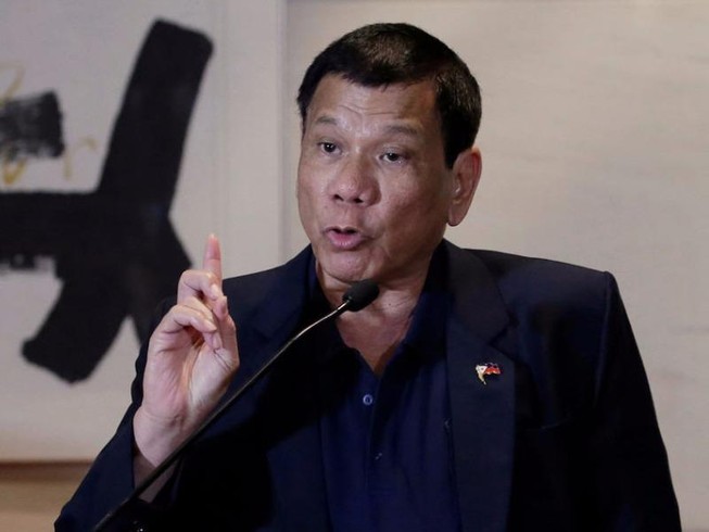 Ông Duterte: 'Không thể ngăn TQ xây đảo vì TQ quá mạnh'