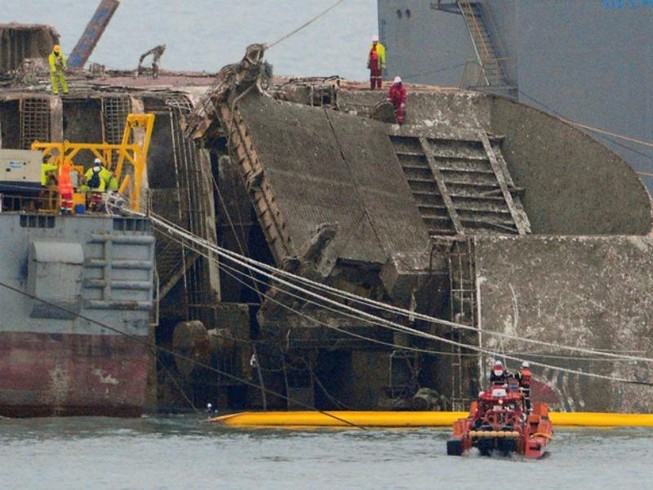 Hàn Quốc chuẩn bị đưa phà Sewol vào đất liền