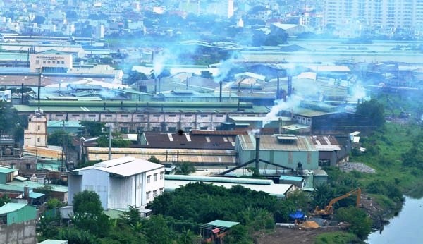 Hỗ trợ 18 cơ sở sản xuất di dời ra khỏi khu dân cư