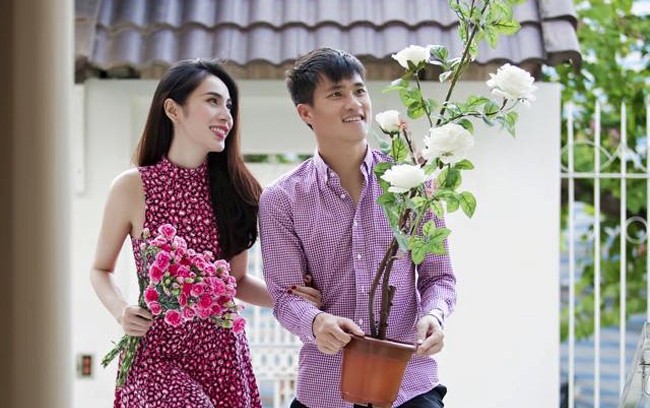 Thủy Tiên khoe biệt thự đẹp ngất ngây trong ngày tết
