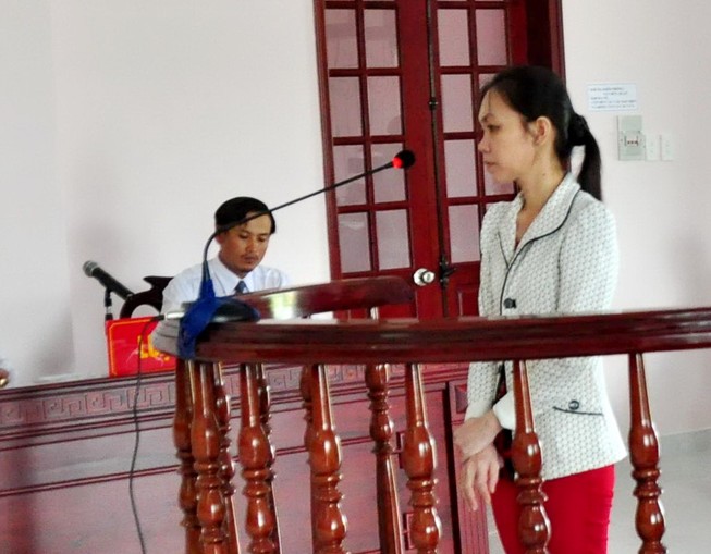 Án 15 năm tù đối với cán bộ mặt trận về tội lừa đảo
