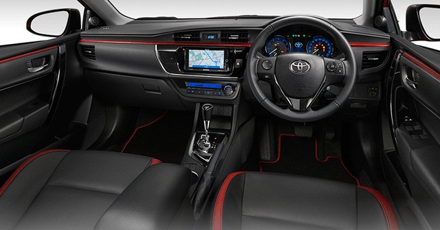 Ra mắt tại Thái Lan, Toyota Corolla Altis 2016 chẳng có gì mới?