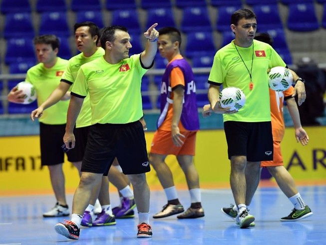 Futsal Việt Nam không chờ phép màu