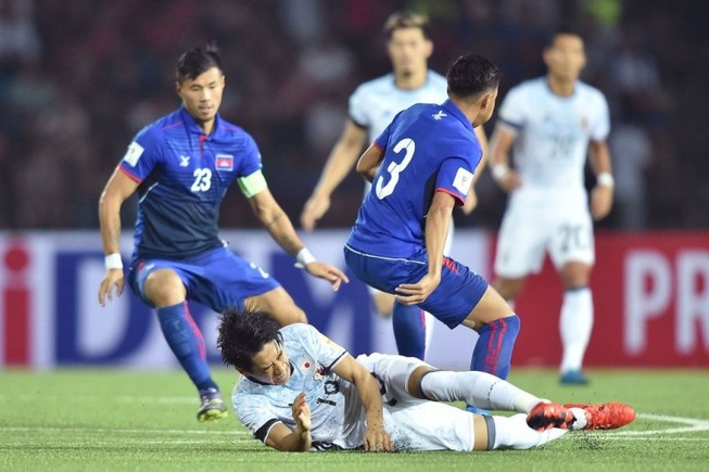 Malaysia ngược dòng hạ gục Campuchia 3-2
