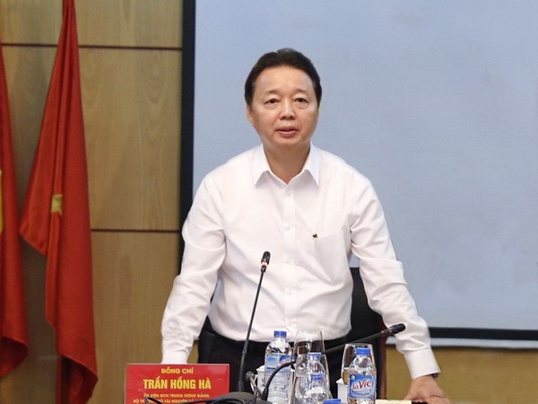 Bộ trưởng Trần Hồng Hà: Khẩn trương cấp quyền sử dụng nhà, đất cho người dân