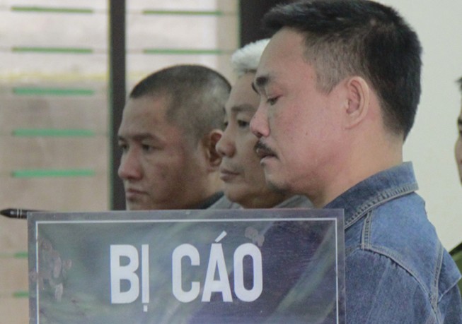 Hai kẻ vận chuyển 110 bánh heroin vào TP.HCM kêu oan