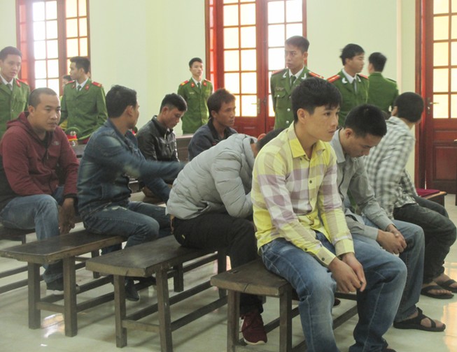 'Thủ lĩnh' nhóm 23 người ném mìn vào lễ ăn hỏi lãnh án tù