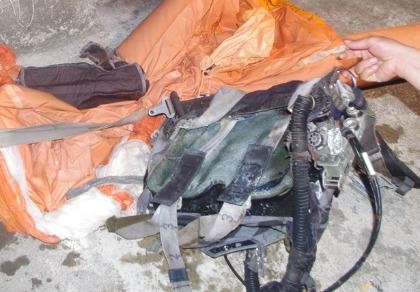 Đặc công vớt được nhiều mảnh vỡ của Su-30MK2