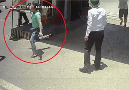 Khởi tố nhóm truy sát nhân viên bến xe vì... 4.000 đồng