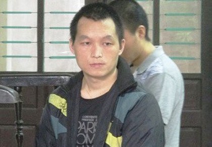 Hai anh em người Lào mang 10 bánh heroin vào Việt Nam