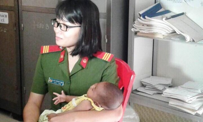 Tìm cha mẹ của bé 4 tháng nghi bị bắt cóc từ TP.HCM