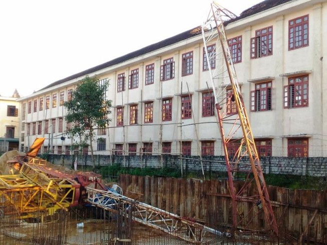 Khởi tố vụ án sập cần cẩu làm học sinh chết