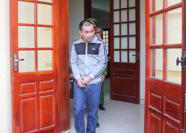 Nói bạn bỏ ma túy vào vỏ gói bim bim, lãnh 12 năm tù