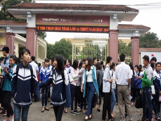 'Em nghe 5 bạn kể lại tiêu cực trong thi học sinh giỏi'