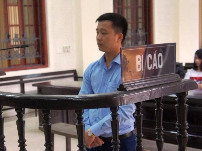 Tù treo cho giám đốc đưa 7 người trốn đi Hàn Quốc