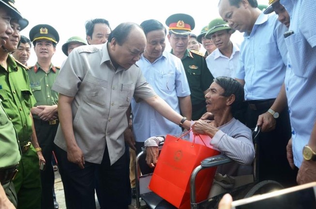 Thủ tướng: Không được để dân đói sau bão