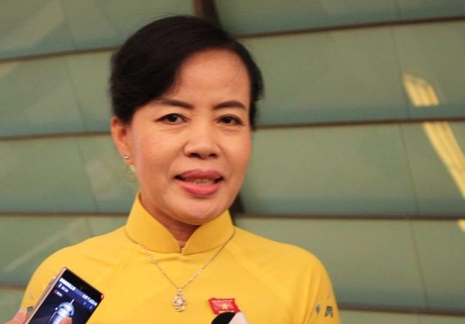 Bộ trưởng cũng mới, nên bauxite trả lời bằng văn bản
