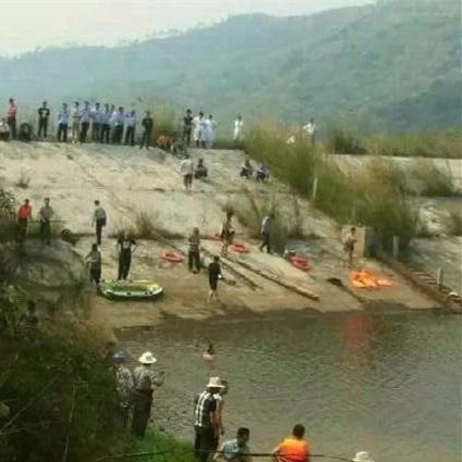 Em bé ngã xuống hồ, 6 người thân nhảy xuống cứu nhưng đều thiệt mạng