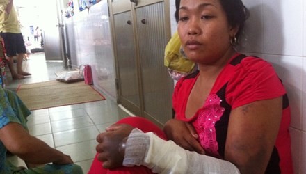 Giận vợ cũ, bố tưới xăng lên con gái 7 tuổi cùng tự tử