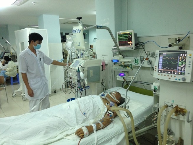 Cứu sống ca vỡ phình động mạch chủ bụng rất nặng