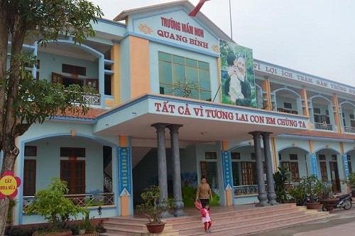 Kỳ lạ trường mầm non kêu gọi đóng tiền thuê thầy địa lý “đuổi vong”