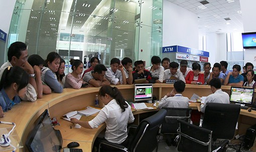 Thay đổi chỉ tiêu cấp lại, đổi giấy đăng ký ô tô, xe máy