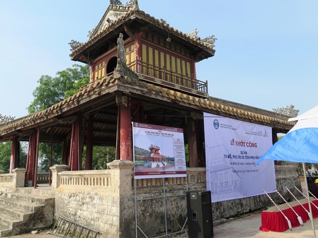 Khởi công trùng tu di tích Phu Văn Lâu