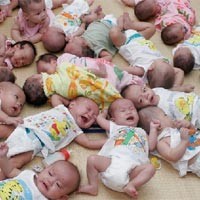 Thủ tục tìm gia đình cho trẻ bị bỏ rơi