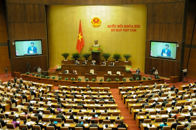 Người bị chất vấn phải trả lời trực tiếp và công khai