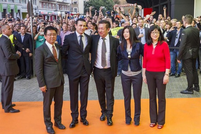Tiếp nhận CLB Valencia: Tỷ phú Peter Lim đang gặp thách thức phía trước
