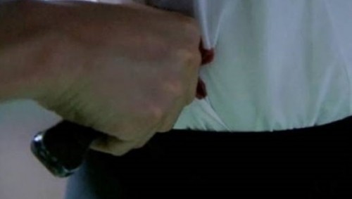 Hà Nội: Ẩu đả, một học sinh dùng dao bầu đâm bạn tử vong