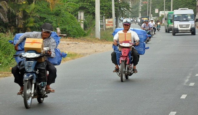 Đề nghị xử lý hình sự đối với chở lậu chỉ từ 500 bao thuốc lá