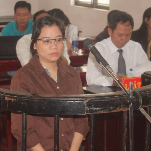 Cán bộ tham ô tiền lũ lụt, lãnh án chung thân