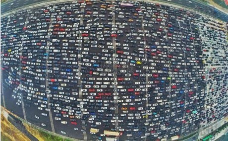 Kẹt xe kinh hoàng ở Bắc Kinh sau nghỉ lễ Quốc Khánh
