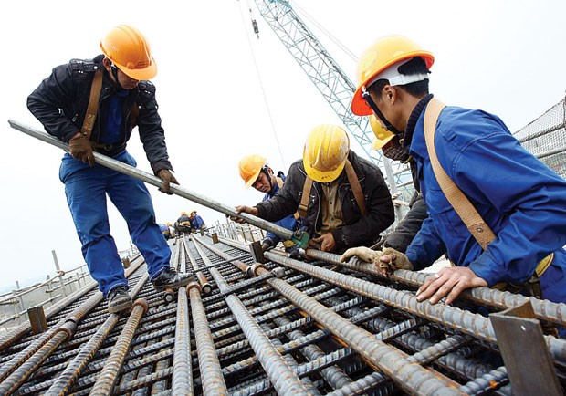 Phải mua bảo hiểm bắt buộc khi thi công xây dựng