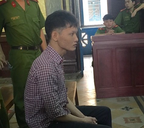 Sát hại bà chủ cũ vì nghe nói... lăng nhăng