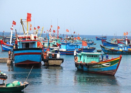 Đâm chết bạn tàu trên biển
