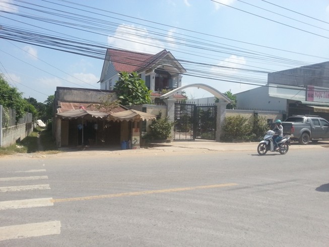 Bắt đối tượng nổ súng tại nhà bí thư huyện ủy Đức Hòa