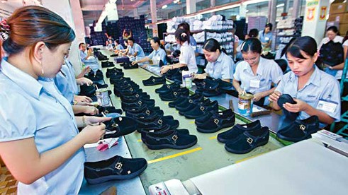Malaysia không tuyển thêm lao động ngoài nước